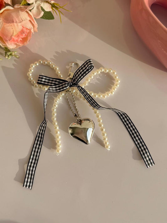 Black Plain Pearls Bag Charm