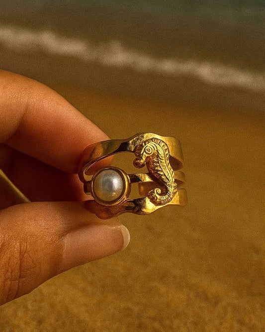 Bali Babe Seahorse Ring