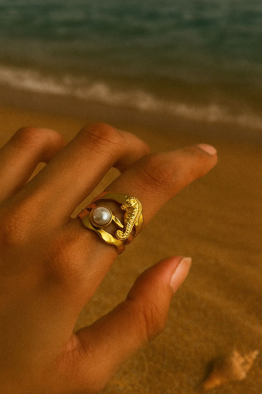 Bali Babe Seahorse Ring