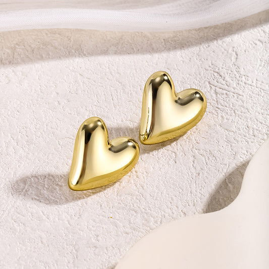 She’s in Love! Heart Earrings