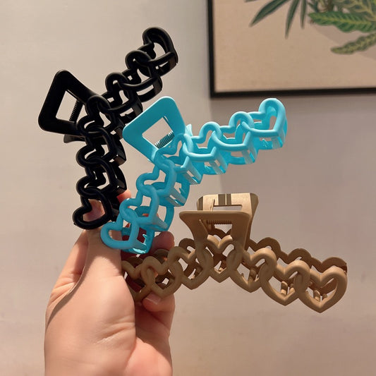 Love me later! Heart Clutchers