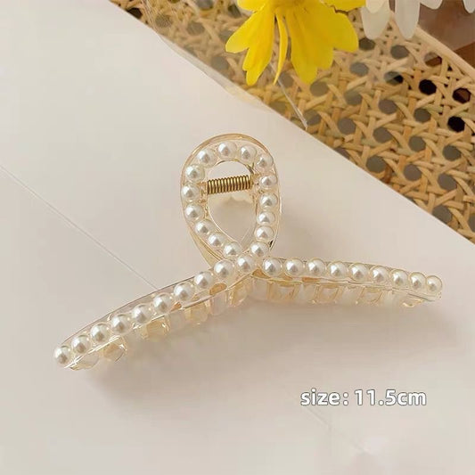 Pearl Delicacy! Clutcher