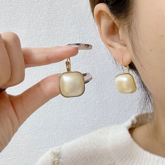 The Duchess Pearls! Earrings