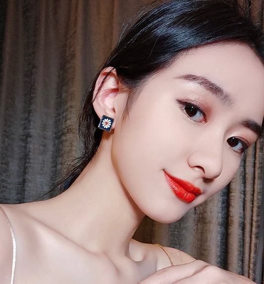 Eleanor Vintage Earrings