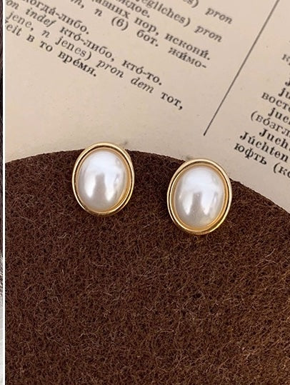 Parisian Pearl Earrings
