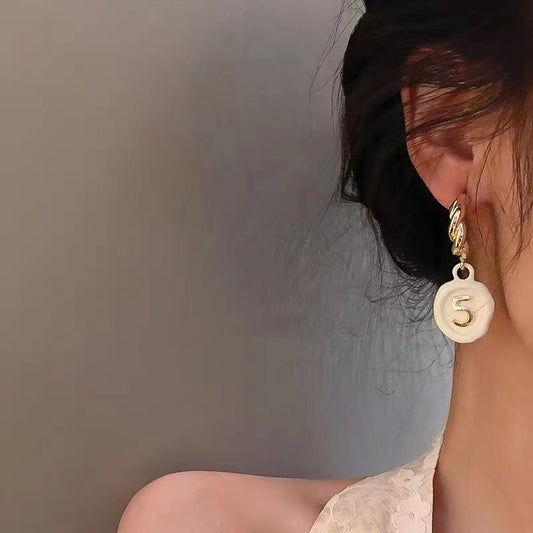 It Girl Earrings