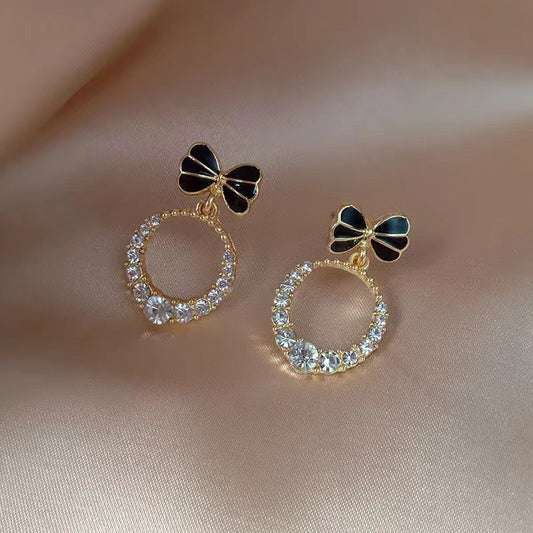 Glossed-Princess Bow Earrings