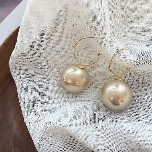 Soirées Pearl Earrings