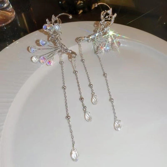 Petalwing Dreamy Dangling earcuff