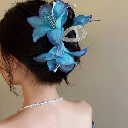 Whimsical Pinteresty Lilly Hair Claw