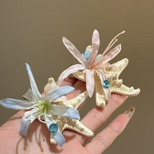 Coraline Starfiah Floral Hair Clip