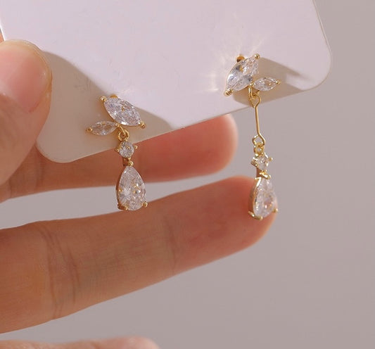 Gala-Getter Mismatched Earrings