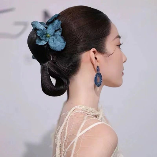 Evermore Blossom Hair Clip