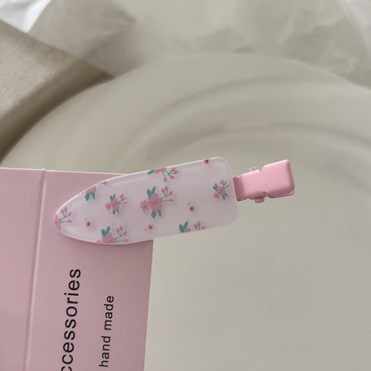 Soft Cottagecore Hair Clip