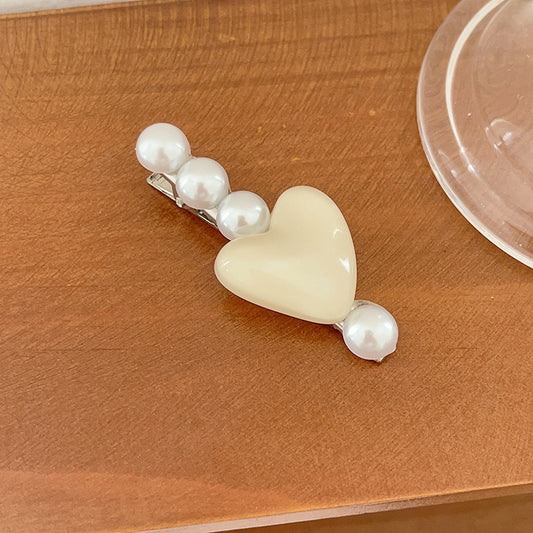 Marshmallow Hearts Pearl Hair Clip