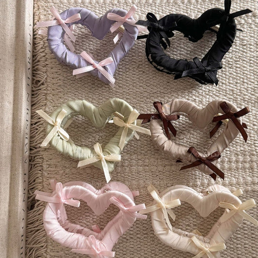 Girlhood Heart Claw Clip