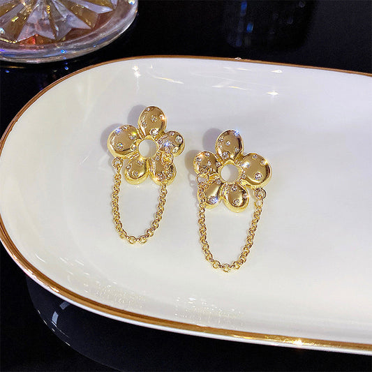 Dangling Daisies Earrings