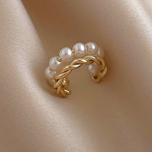 Twisted Pearls Earcuff(1 pc)