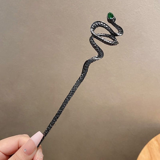 Serpentina Bun Stick