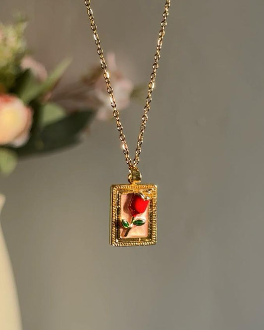 Antiquish Square Rose Necklace