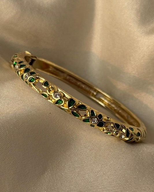 Timeless Flora Enamel Bangle