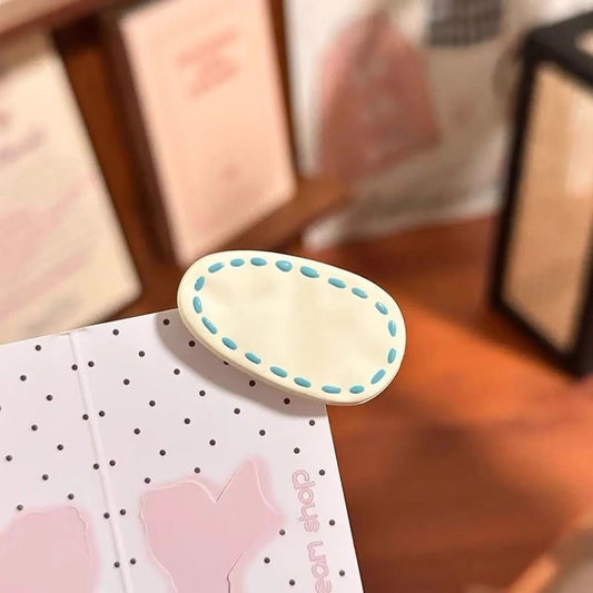 Soft-Stitch patterned Hair Clip