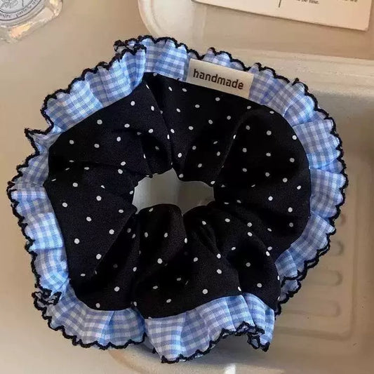 Snuggle-Bug Ghingham Scrunchie