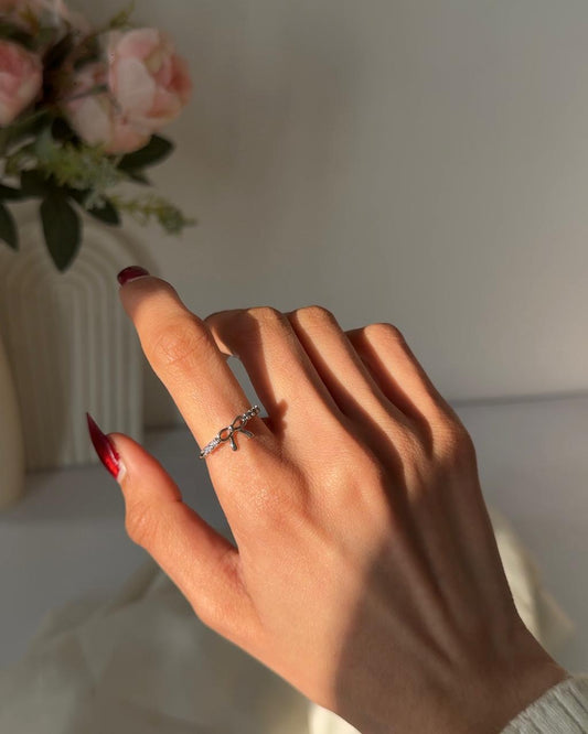 Dainty-promise Bow Ring