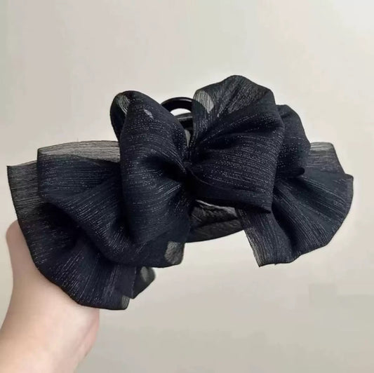 Ariana Ruffle Claw Clip