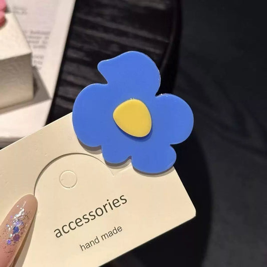 Dilly-dally daisy Hair Clip