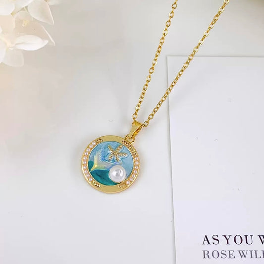 Beachy Horizon Vintage Necklace