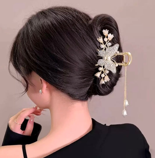 Flutter Blossom Claw Clip