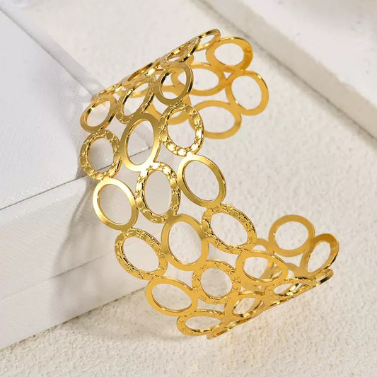 Golden Halo Textured Bracelet