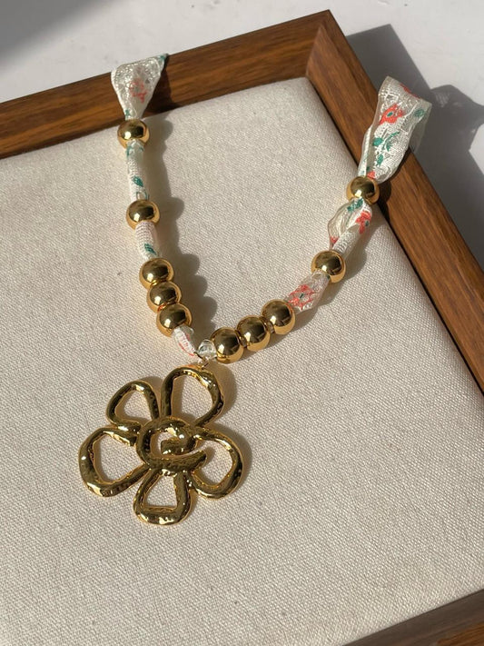 Floral Treasure Ribbon Necklace