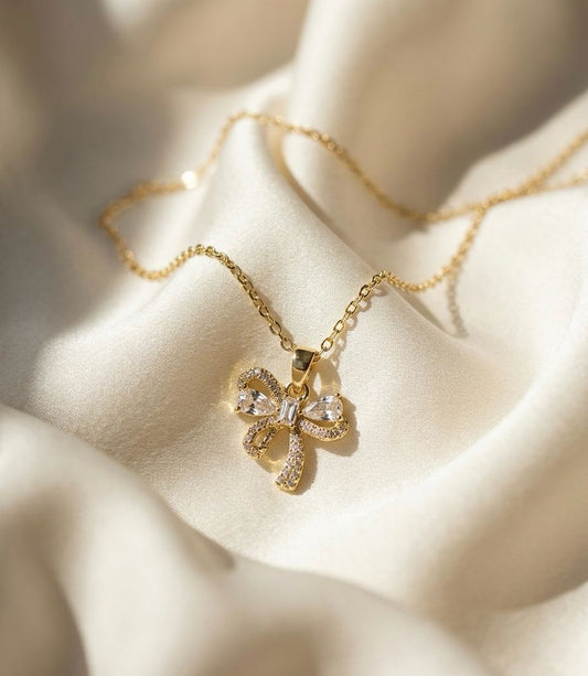 Rich Girl Bow Necklace