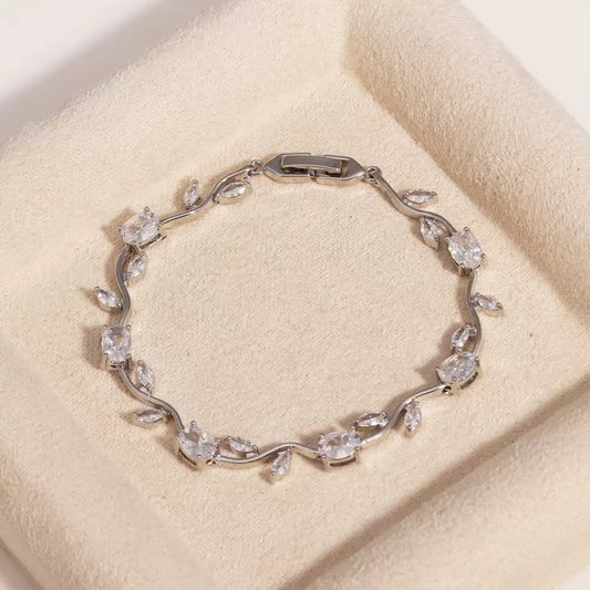 Snow White Dreamy Bracelet