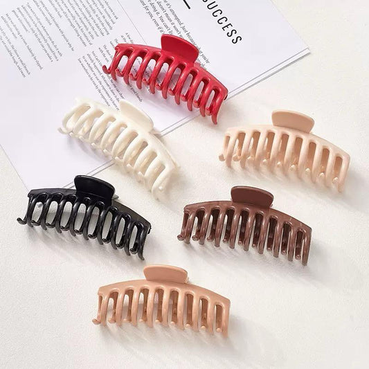 Daily Sleek Staple Claw Clip