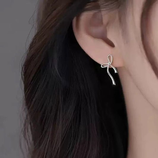 Dainty Knot Bow Earrings