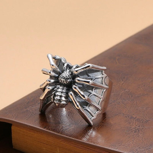 Gothic Webmistress Ring