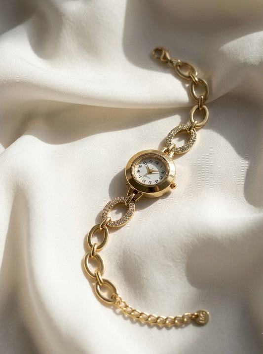 Vintage “o” clock! Watch