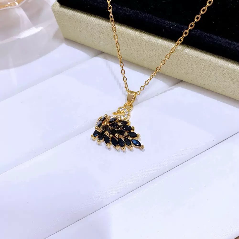 Black Grace Swan Necklace – Jewelsmars