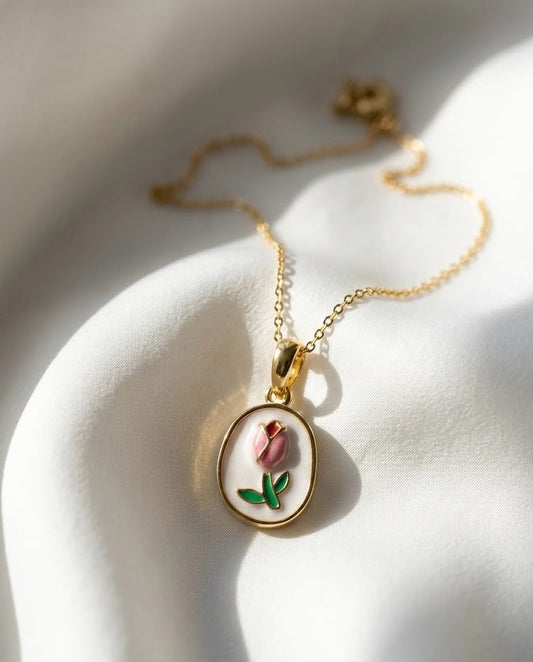 A moment for Tulip! Necklace