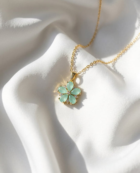 Mint n Moss Flower Necklace