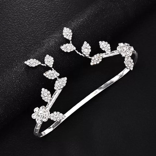 Spotlight-Stealer Rhinestone Leafy Hand Jewellery