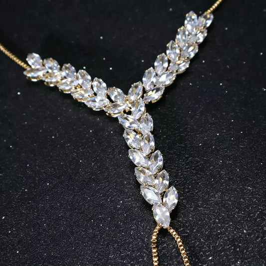 Red Carpet worthy!Rhinestone Hand Jewellery