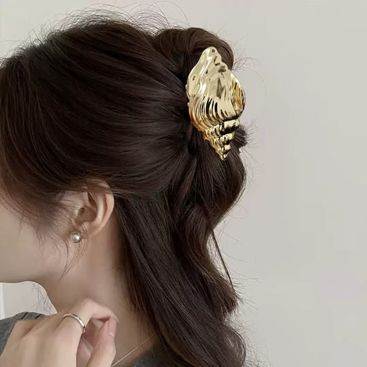 Golden Coast Shell Claw Clip