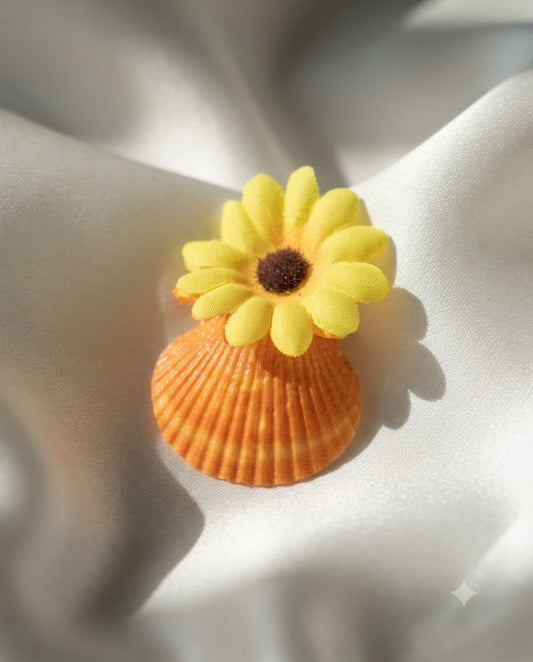 Sunny day Essential! Shell Hair Clip (1 piece)