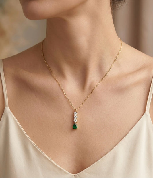 Rhinestone Trail Elegant Green Necklace