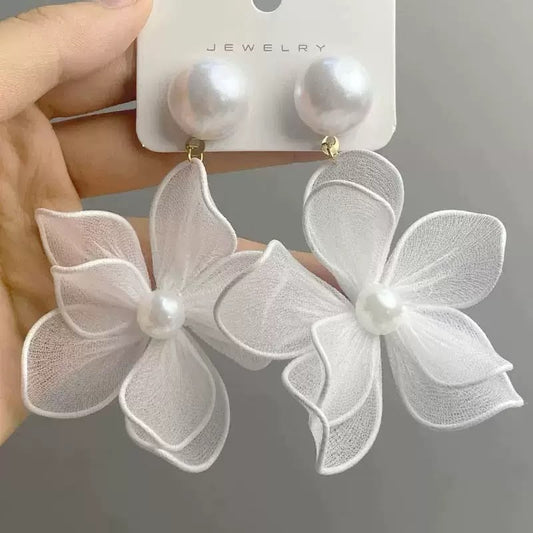 Whisper-Florets Mesh Pearl Earrings