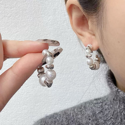 Pearly Arrangement Beaded Hoop Earrings